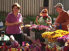  [photo, Baltimore Farmers' Market, Holliday St. and Saratoga St., Baltimore, Maryland]